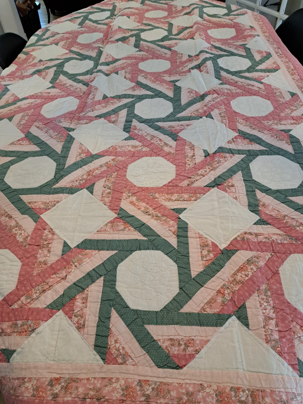 80 X 82 Vintage Handmade Quilt - Wedding Ring